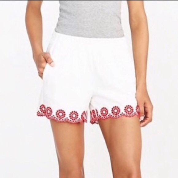 J. Crew Pants - 🆕 NWT J. Crew Factory Pink Embroidered Scalloped Hem White Shorts